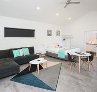 Mildura Holiday Villas - Winery Find