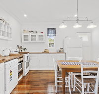 The Cottage on Lamington - Winery Find