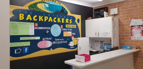 The Entrance Backpackers - Winery Find 0
