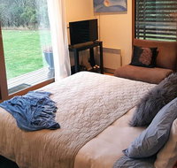 The Gurdies Room with Amazing Sunset Views - Winery Find