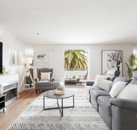 The Jetty Apartment by Ready Set Host - Winery Find