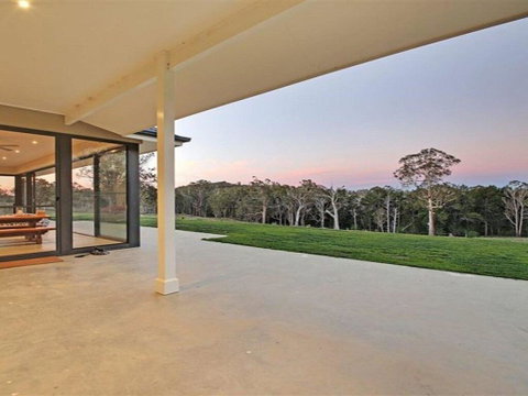 The Junction - Contemporary Meets River Country - Winery Find 1