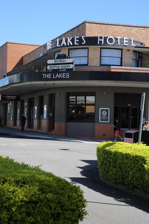 The Lakes Hotel - Winery Find 3