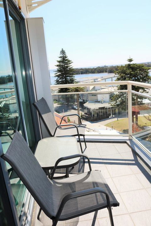 The Oaks Waterfront Resort, Unit 502 - Winery Find 3