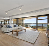 The Penthouse  Point Cartwright - INSTANT HOTEL WINNER 2019 - Winery Find