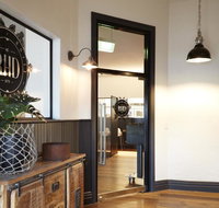 The Royal Hotel Drouin - Winery Find
