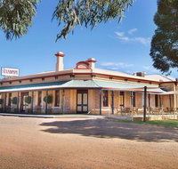 The Standpipe Golf Motor Inn - Winery Find
