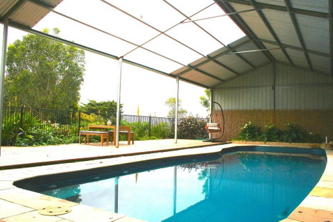Tindoona Cottages - Winery Find 3