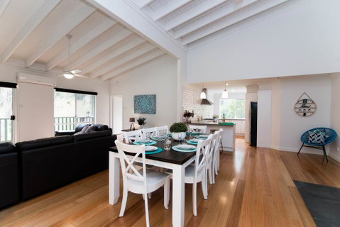 Toorongo River Chalets - Winery Find 0