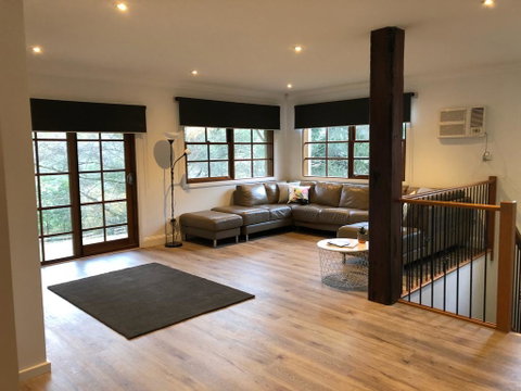 Toorongo River Chalets - Winery Find 2