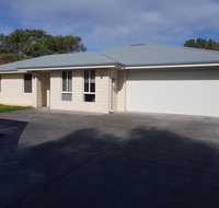 Towncrackers Guest house - Winery Find