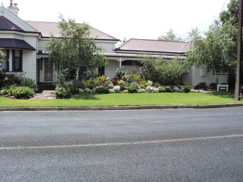 Travellers Rest B&B - Winery Find 1