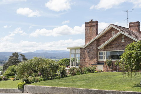 Trevallyn House B & B - Winery Find 3