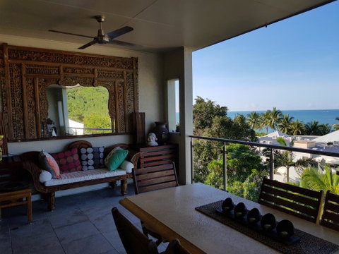 Trinity Beach Penthouse - Winery Find 3