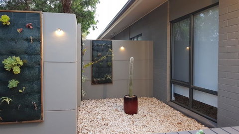Two Bedroom Garden Apartment - Winery Find 3