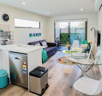 U101 Brunswick Living Brand New Deluxe Balcony Apartment close to Airport and CBD - Winery Find
