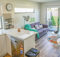 U201 Brunswick Living Brand New Deluxe Balcony Upper Floor Apartment close to Airport and CBD - Winery Find