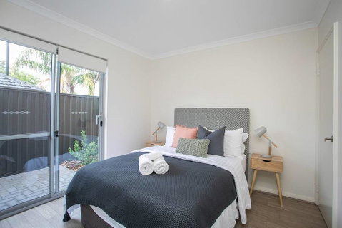 Ultimate Oasis Condo. Wifi + Netflix + Parking - Winery Find 1