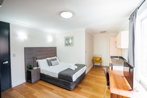 UNO Hotel Sydney - Winery Find 1