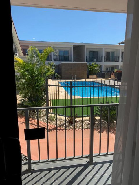 Velocity Motel & Bistro-TWA - Winery Find 0