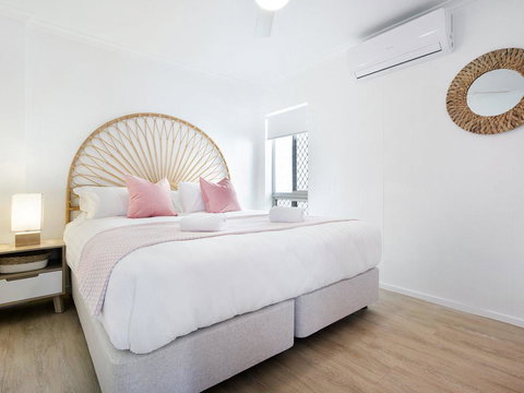 Ventura Beach Motel 2 Bed Poolside - Unit 4 - Winery Find 0