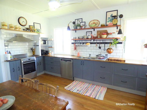 Victoria House - Winery Find 1