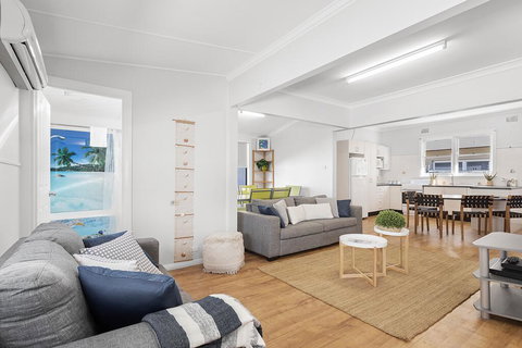 Victoria Parade, 29B - Winery Find 2