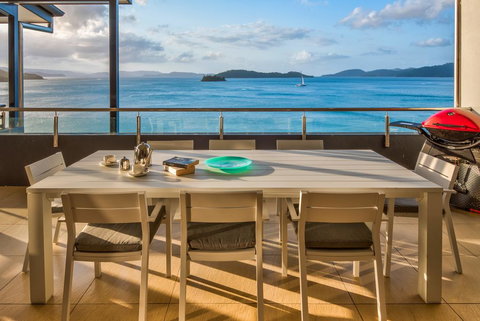 Villa 16 The Edge On Hamilton Island - Winery Find 3