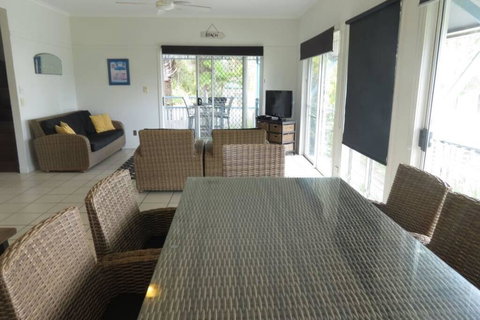 Villa 31 At Tangalooma Resort - Winery Find 3