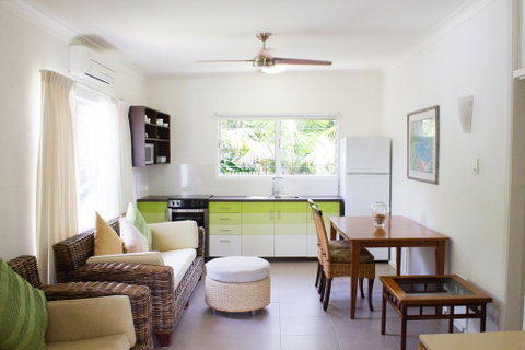 Villa Marine Holiday Apartments Cairns - Winery Find 2