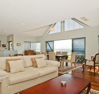 Villa Mer - stylish waterfront accommodation - Winery Find