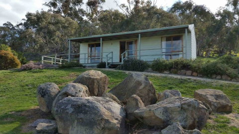 Warby Cottage - Winery Find 0