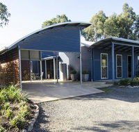 Corrugated Cottage - Winery Find