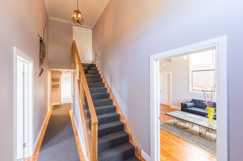 The Old Mechanics - Winery Find 8