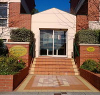 Australian Home Away  Box Hill 2 Bedroom - Winery Find