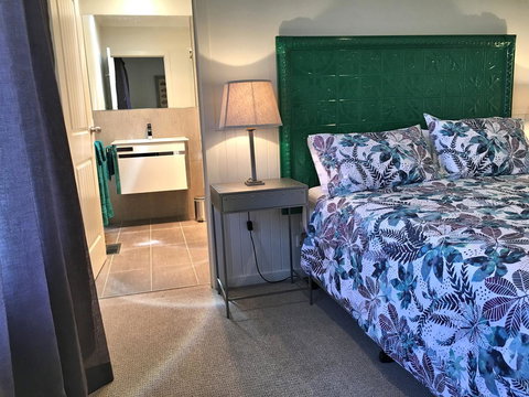 Silverwood House - Winery Find 10