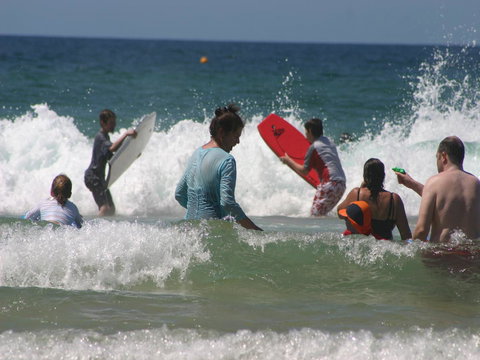 La Mer Sunshine Beachfront - Winery Find 20