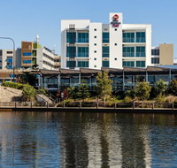 BEST WESTERN PLUS Lake Kawana Hotel - Winery Find
