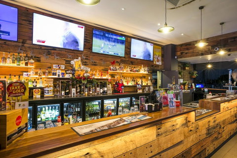 Nightcap At Kawana Waters Hotel - Winery Find 17