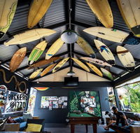 Backpackers at 1770 - Winery Find