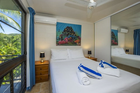 Magnetic North Apartment 1 - Winery Find 8