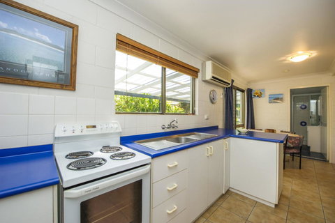 Magnetic North Apartment 1 - Winery Find 7