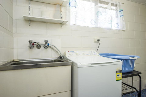 Magnetic North Apartment 1 - Winery Find 11