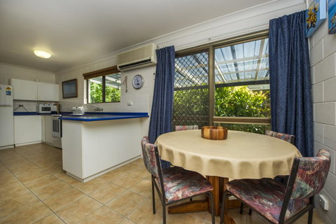 Magnetic North Apartment 1 - Winery Find 5