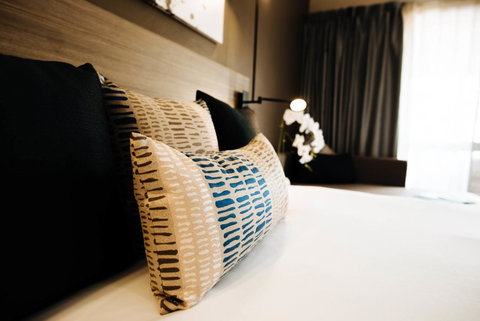 Mantra Club Croc - Winery Find 4