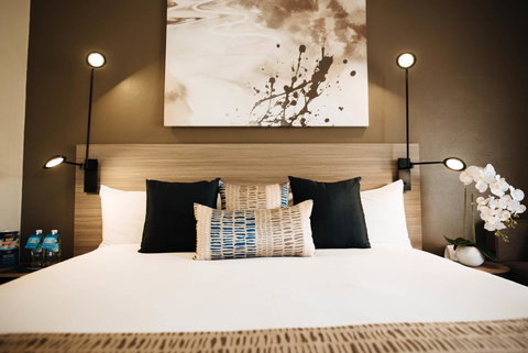 Mantra Club Croc - Winery Find 29