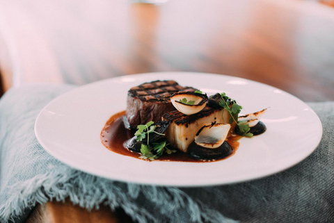 Mantra Club Croc - Winery Find 42