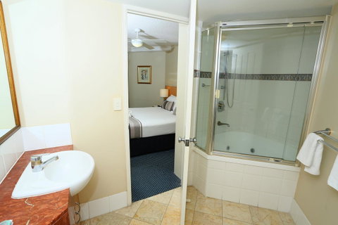 Landmark Resort - Winery Find 1