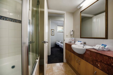Landmark Resort - Winery Find 28
