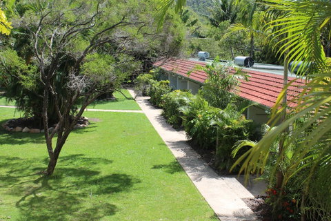 Amaroo On Mandalay, Magnetic Island - Winery Find 38
